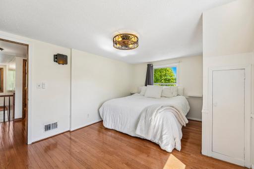 25-web-or-mls-Groveland Rd-S1405-025.jpg