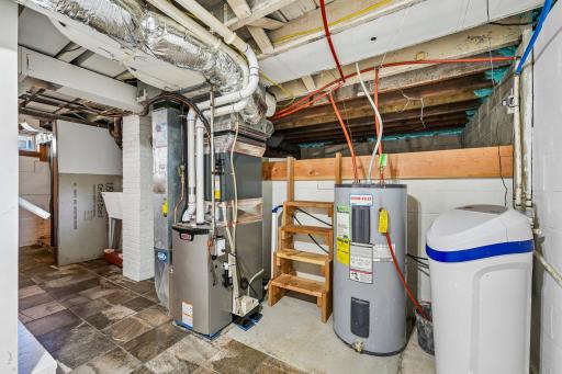 33-web-or-mls-Groveland Rd-S1405-033.jpg