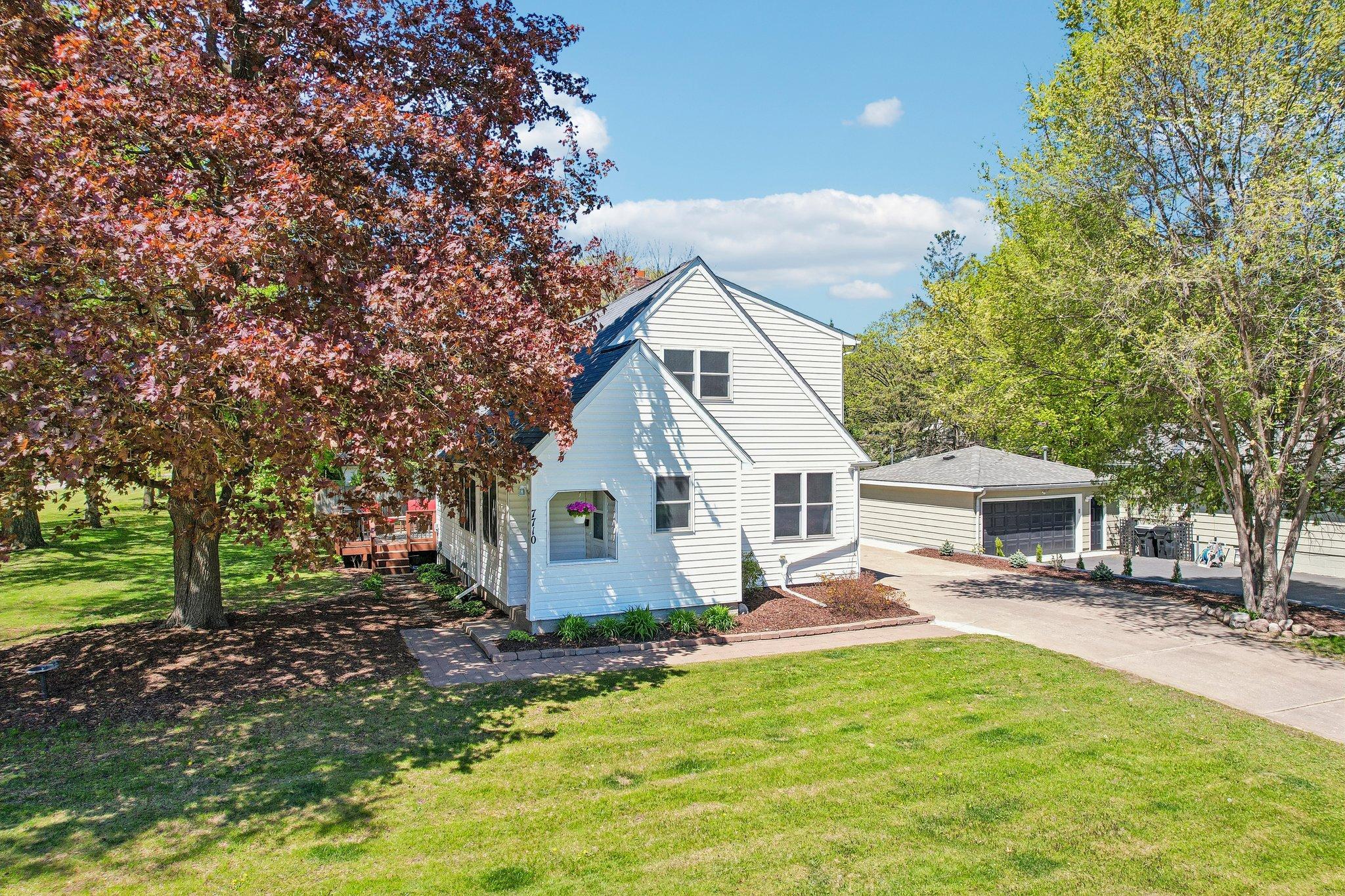 48-web-or-mls-Groveland Rd-S1405-048.jpg