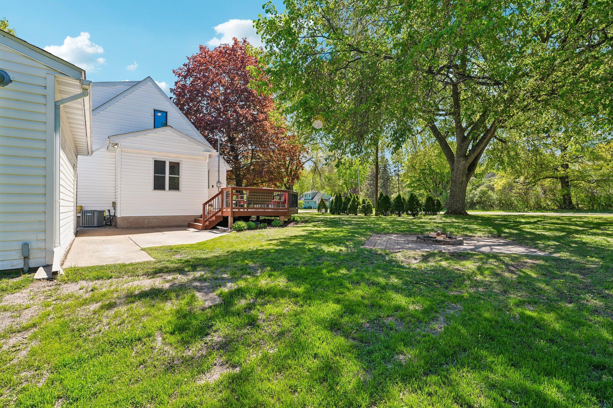 41-web-or-mls-Groveland Rd-S1405-041.jpg