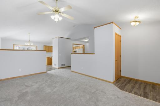 211 7th Street S, Winsted, MN 55395