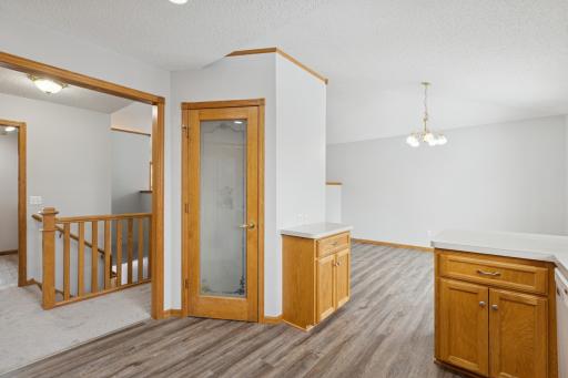 211 7th Street S, Winsted, MN 55395