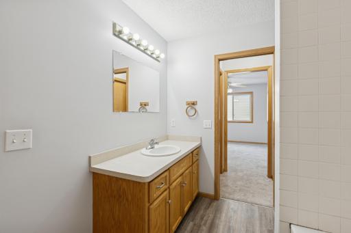 211 7th Street S, Winsted, MN 55395
