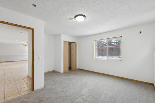 211 7th Street S, Winsted, MN 55395