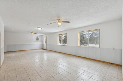 211 7th Street S, Winsted, MN 55395