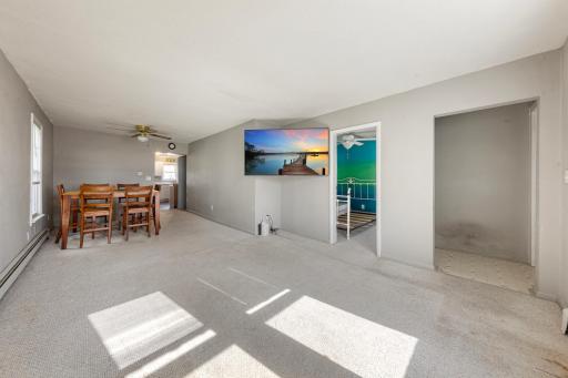 75 S Montgomery Avenue, Le Center, MN 56057