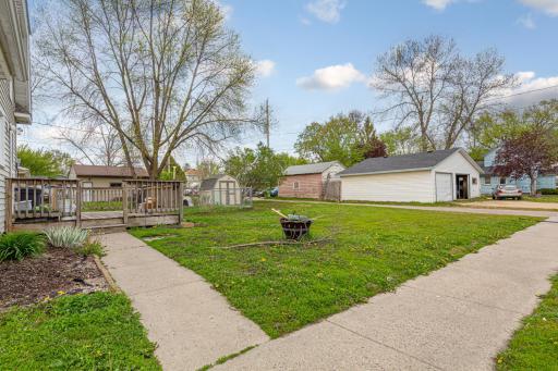75 S Montgomery Avenue, Le Center, MN 56057