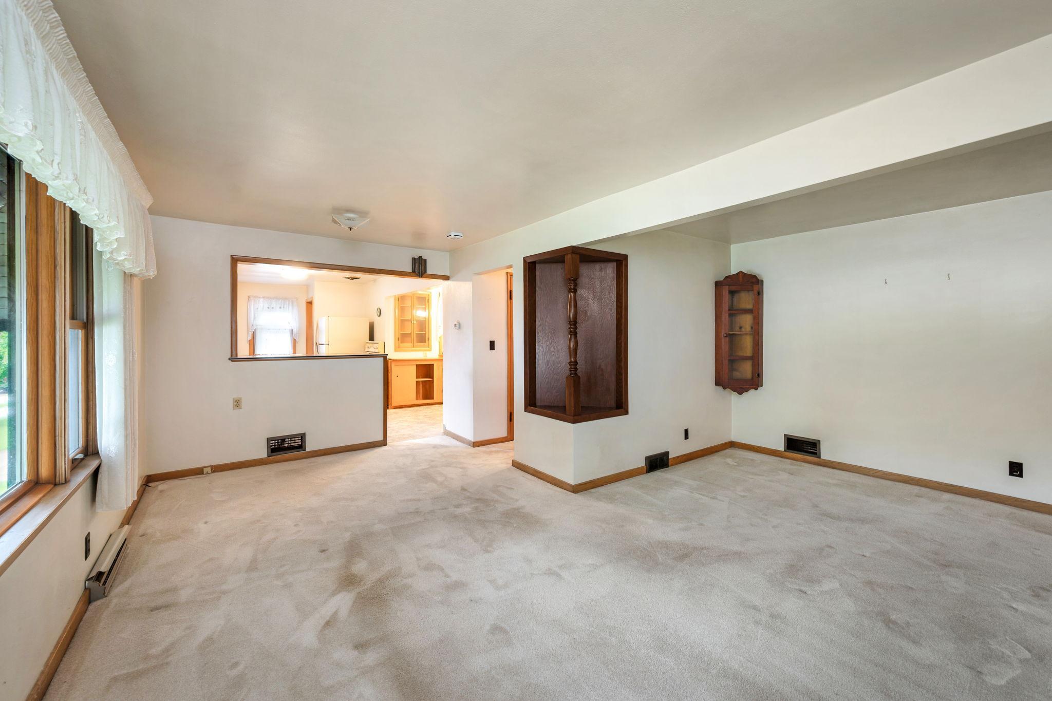 120 W 9th St Fairmont MN-10.jpg