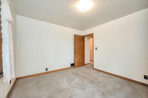 120 W 9th Street, Fairmont, MN 56031