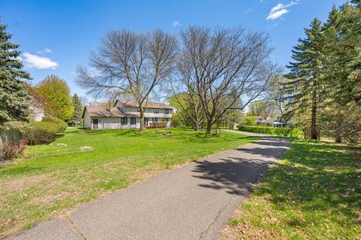 17115 28th Place N, Minneapolis, MN 55447
