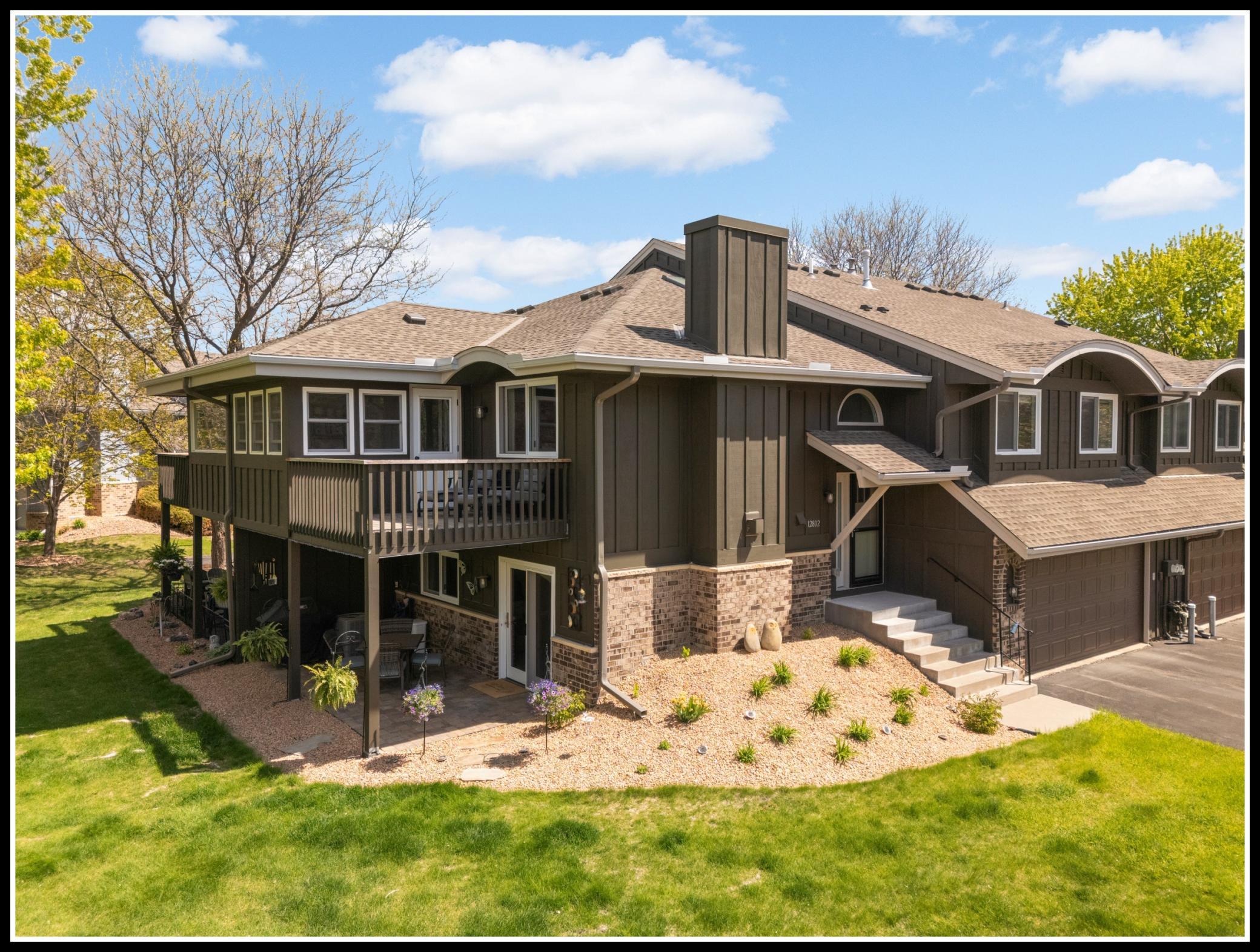 Welcome to 12802 84th Ave N in Maple Grove!