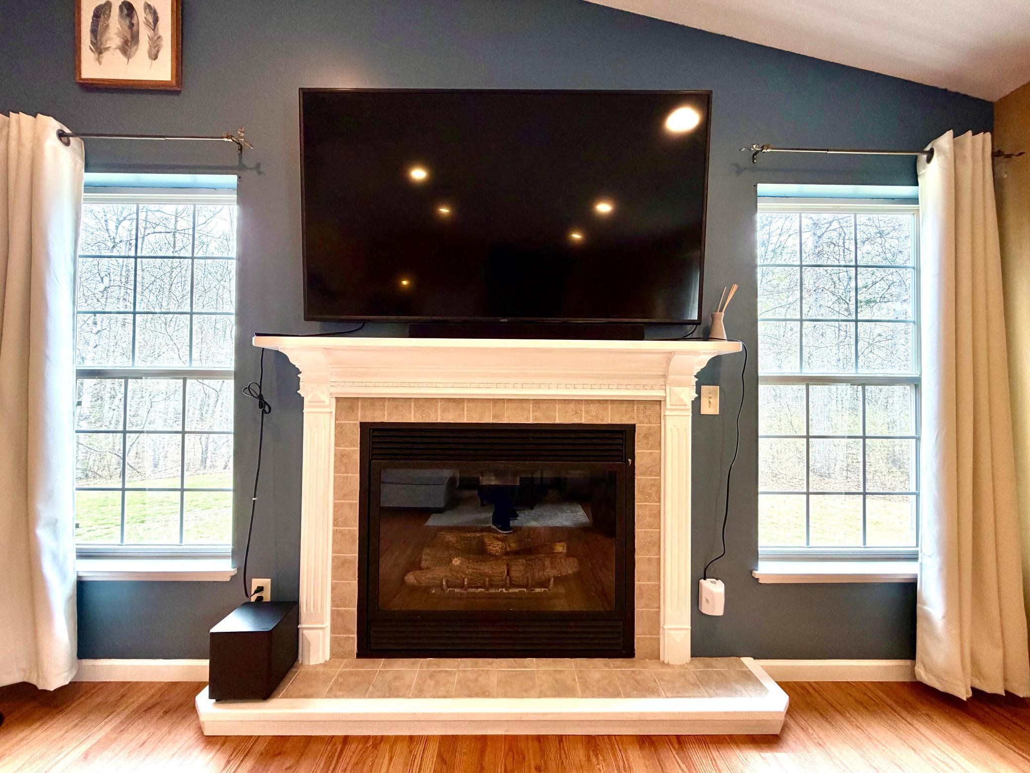 Living room fireplace.jpeg
