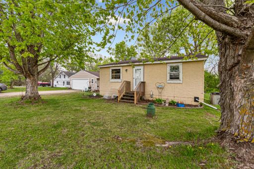 19624 Roberds Lake Boulevard, Faribault, MN 55021