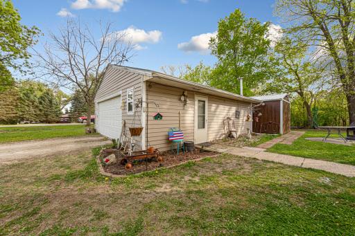 19624 Roberds Lake Boulevard, Faribault, MN 55021