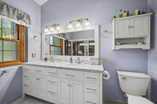 1644 Rose Hill Circle, Saint Paul, MN 55108