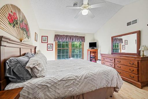 1644 Rose Hill Circle, Saint Paul, MN 55108