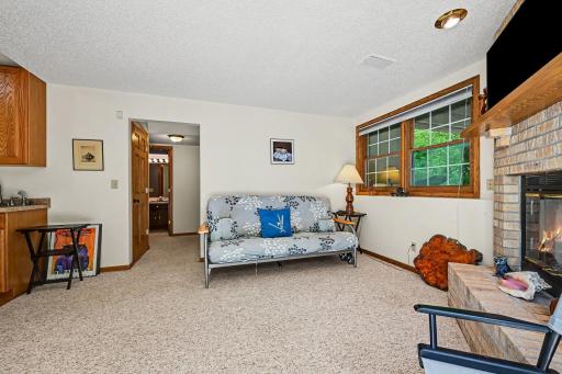 1644 Rose Hill Circle, Saint Paul, MN 55108
