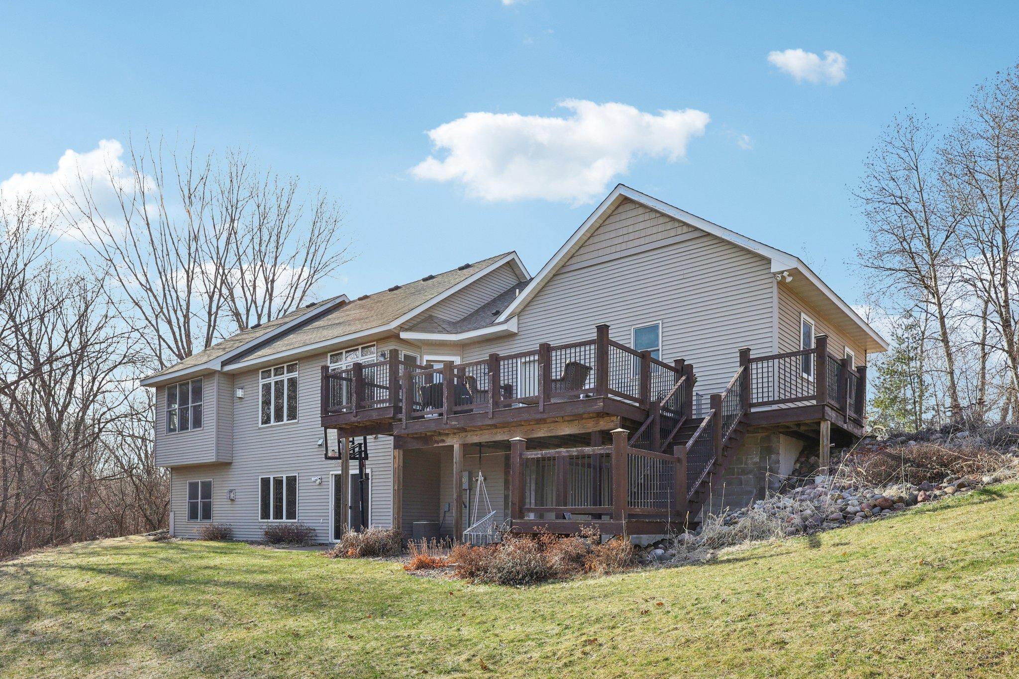 52-web-or-mls-Pleasant Valley Rd-S0804-052.jpg