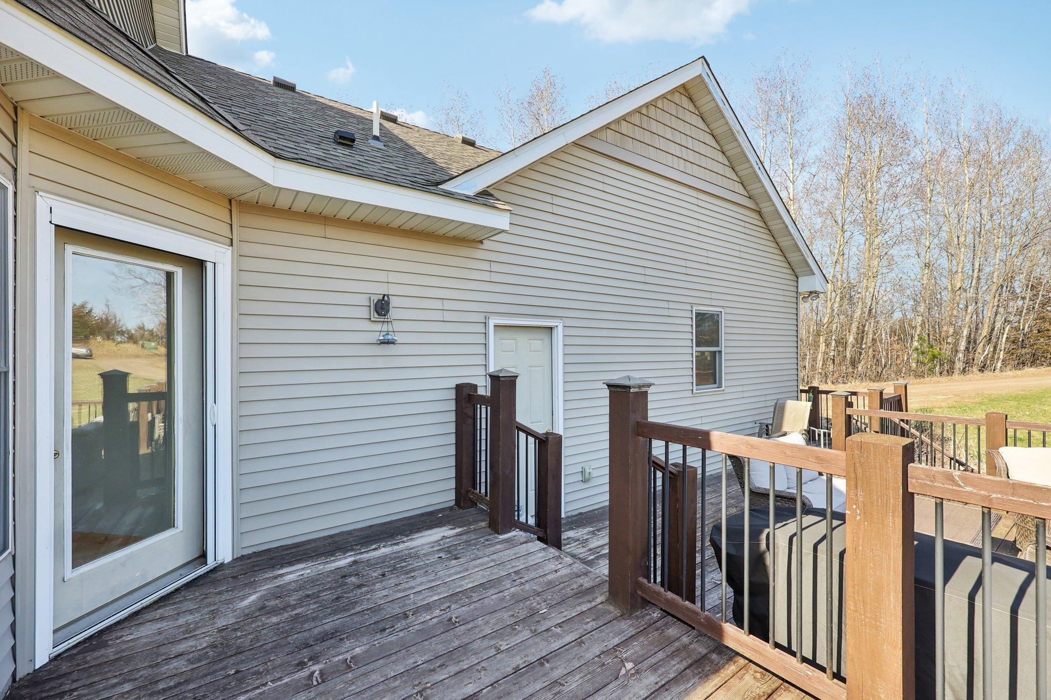 50-web-or-mls-Pleasant Valley Rd-S0804-050.jpg