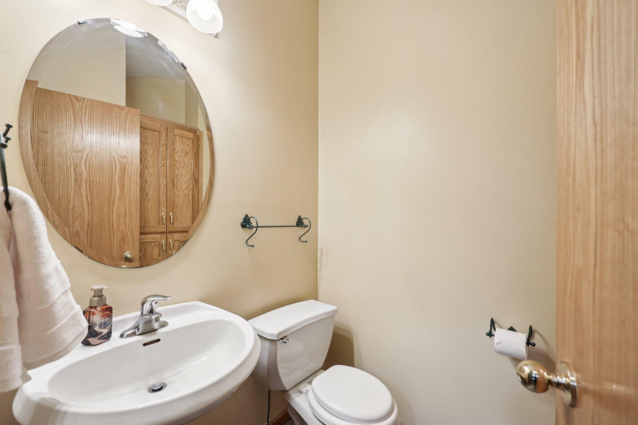 41-web-or-mls-Pleasant Valley Rd-S0804-041.jpg