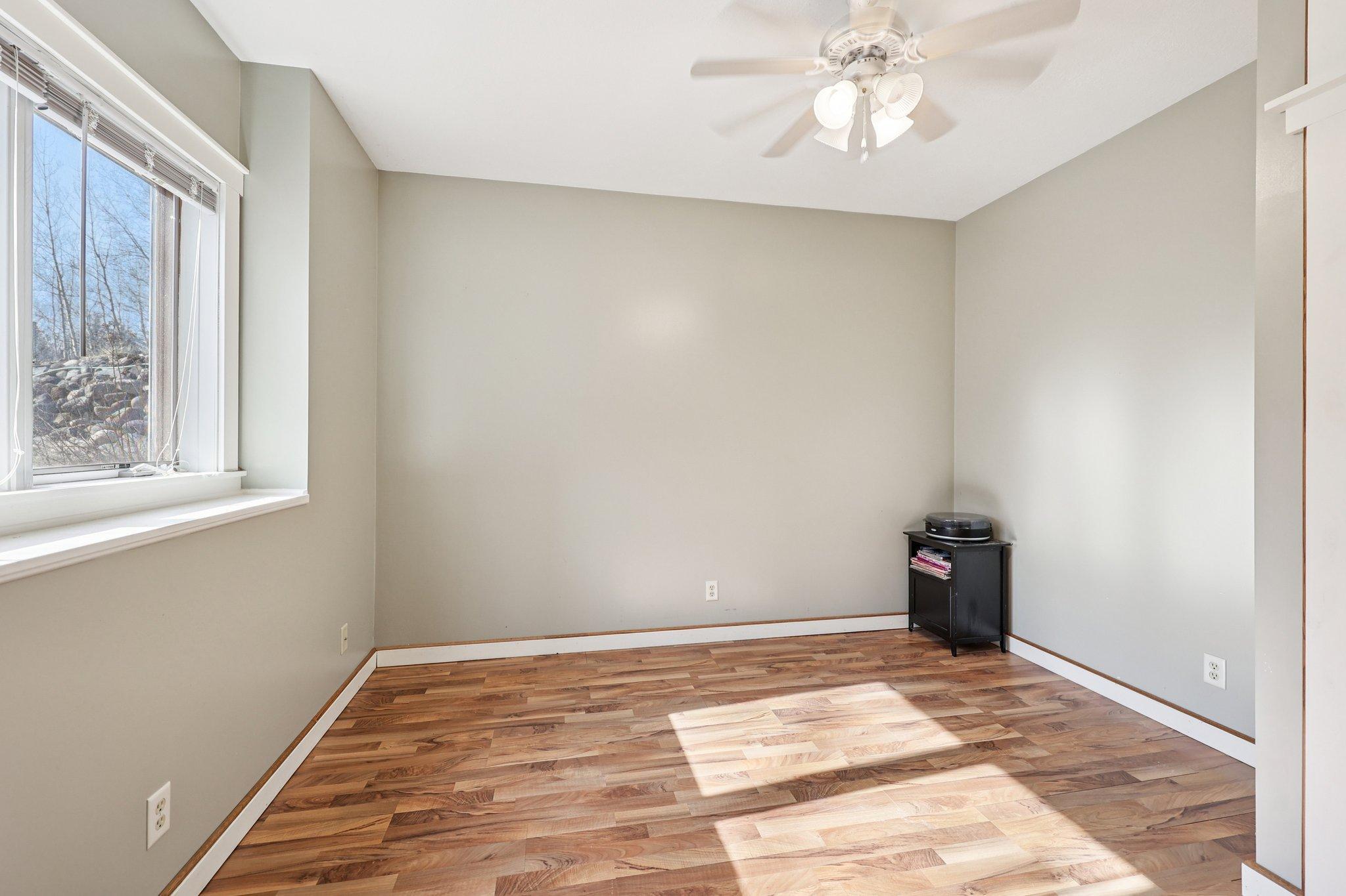 17-web-or-mls-Pleasant Valley Rd-S0804-017.jpg