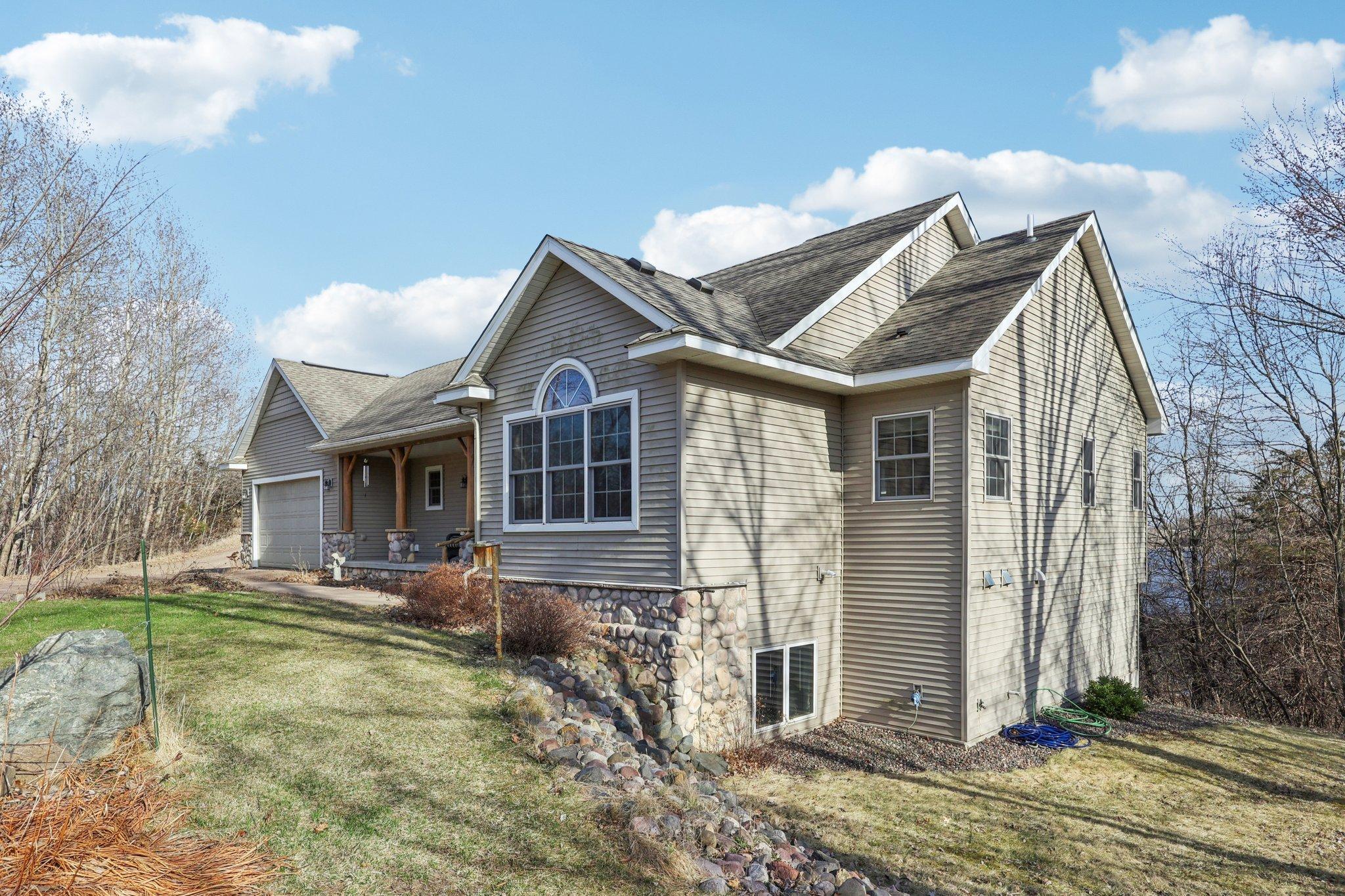 3-web-or-mls-Pleasant Valley Rd-S0804-003.jpg