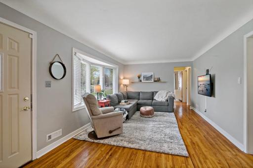 16-web-or-mls-2753 Delaware Ave, North Saint Paul, MN20260508_0017.jpg