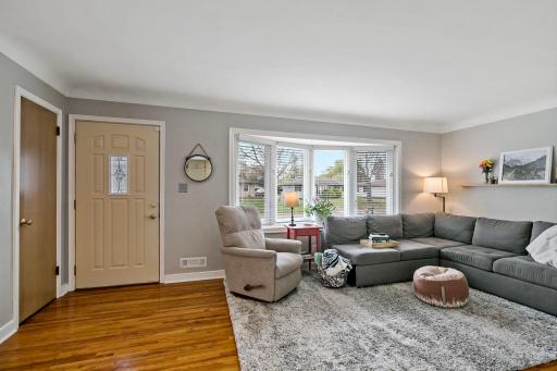 17-web-or-mls-2753 Delaware Ave, North Saint Paul, MN20260508_0018.jpg