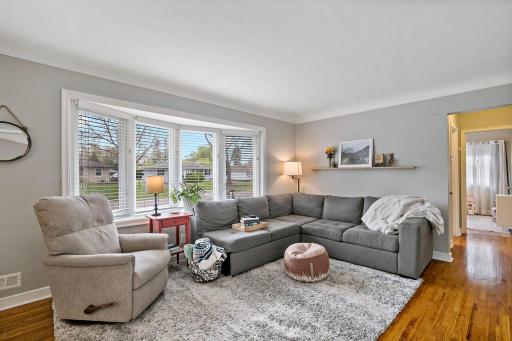 18-web-or-mls-2753 Delaware Ave, North Saint Paul, MN20260508_0019.jpg