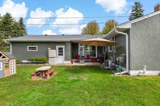 14-web-or-mls-2753 Delaware Ave, North Saint Paul, MN20260508_0015.jpg