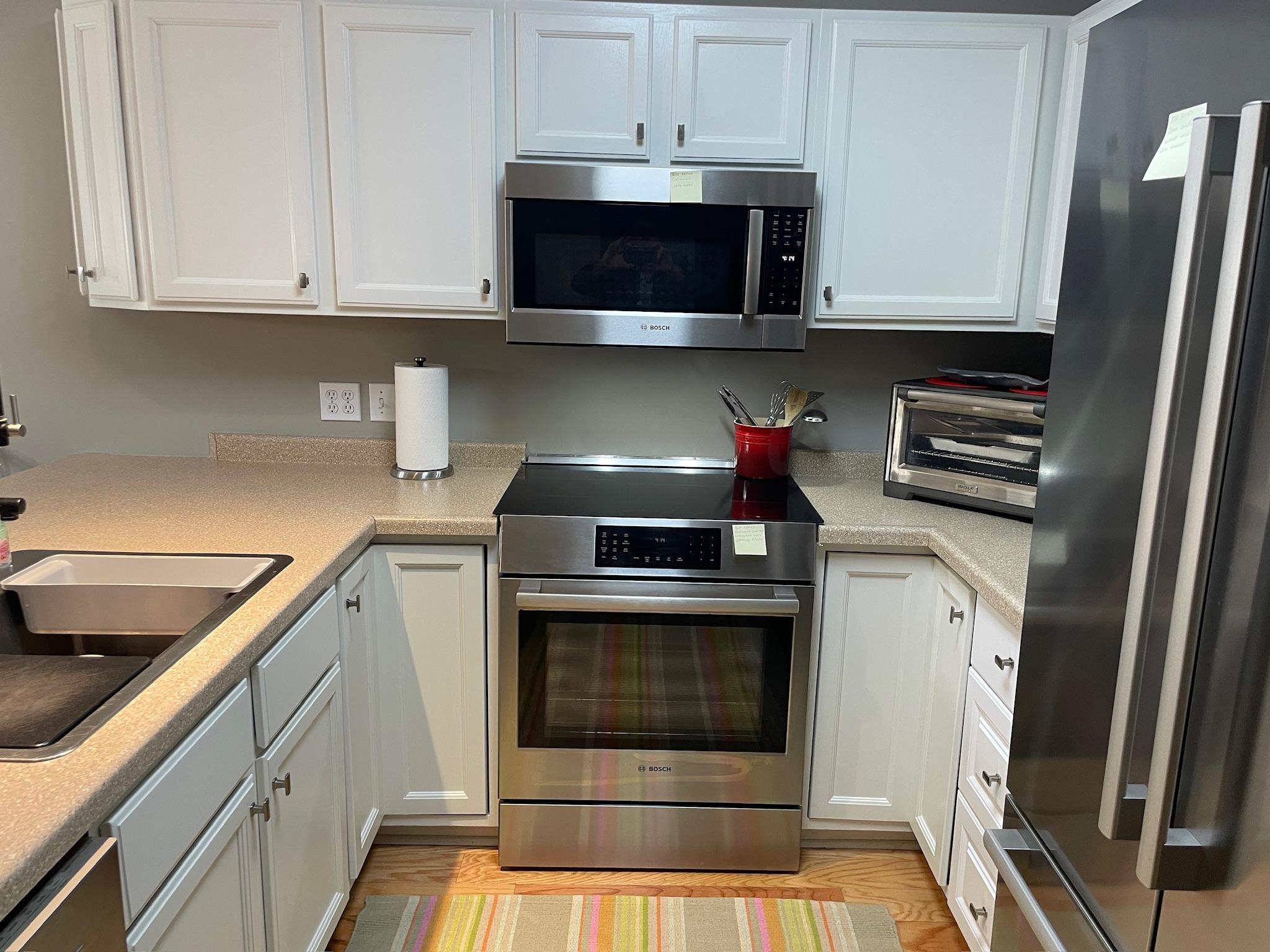 High end Bosch induction range (Retail $4,000)