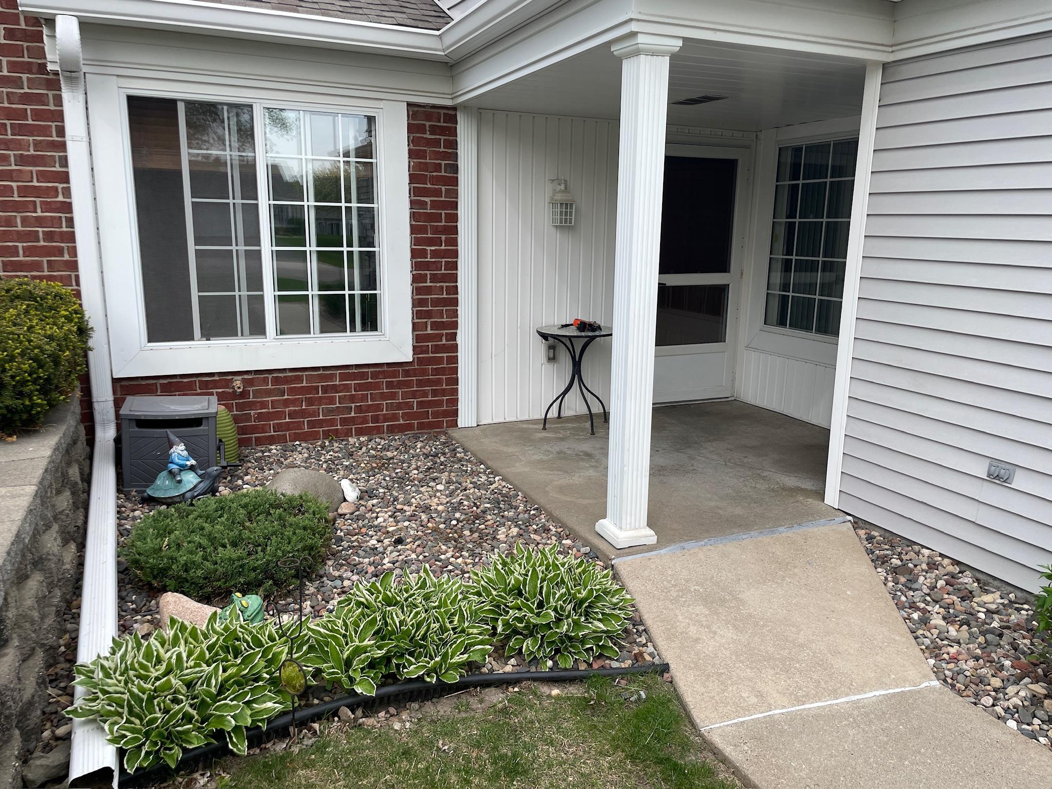 Entrance seating (reading/relaxing) area