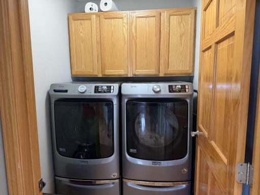 Maytag Deluxe Washer/Dryer in Private Laundry Room!