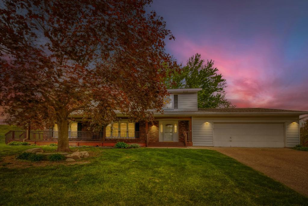 1754 Evergreen Bay - MLS Sized - 037 - 29 Exterior Front.jpg