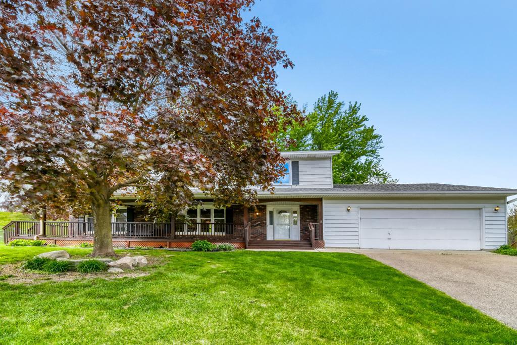 1754 Evergreen Bay - MLS Sized - 005 - 02 Exterior Front.jpg