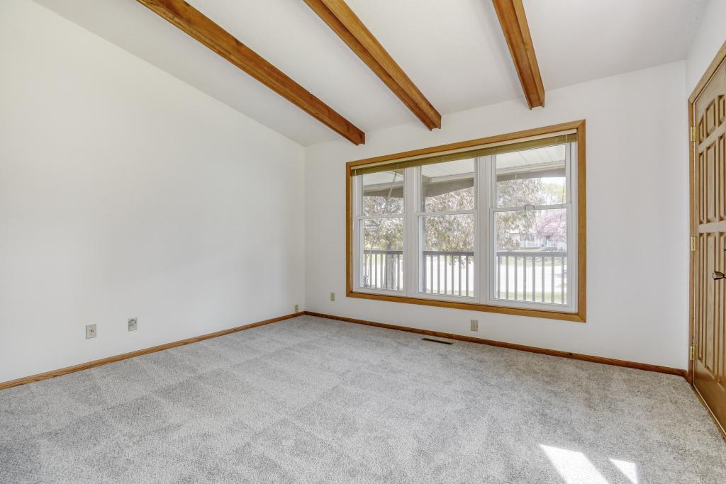 1754 Evergreen Bay - MLS Sized - 015 - 07 Bedroom.jpg