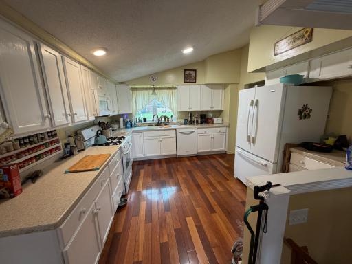 1821 Brookside Circle, Albert Lea, MN 56007
