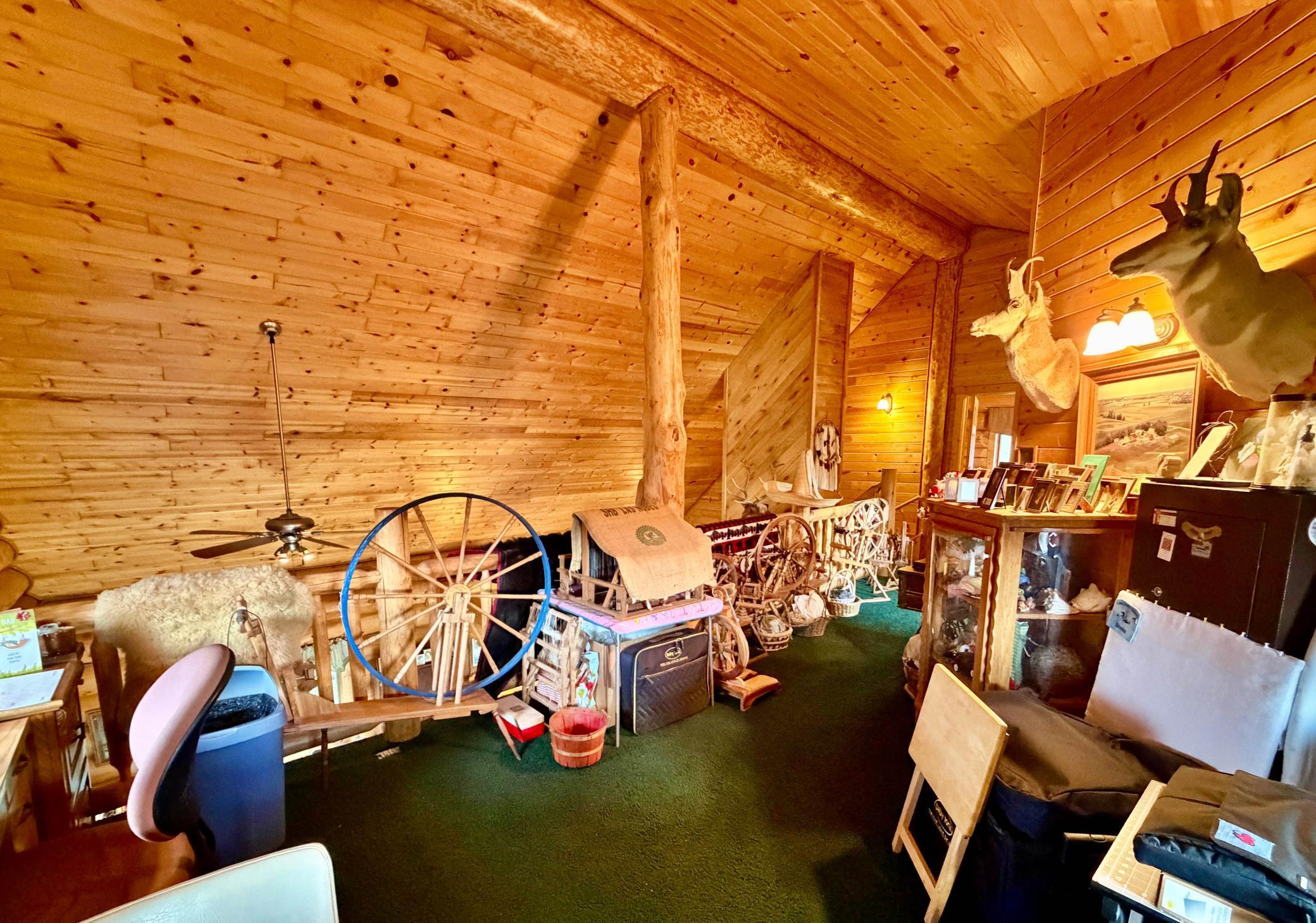 LOFT 3.jpg