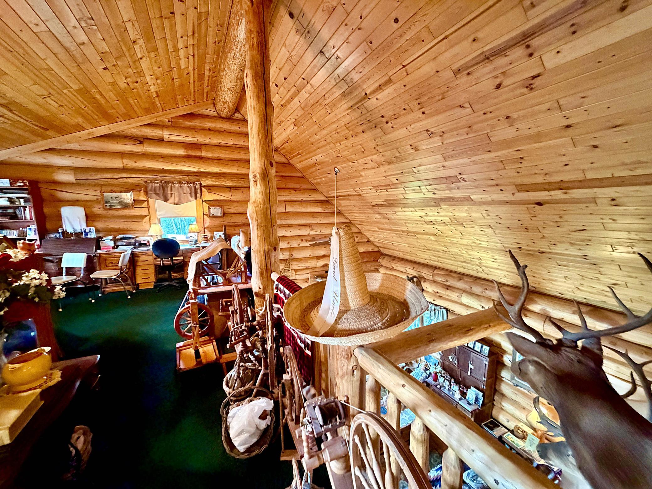 LOFT 2.jpg