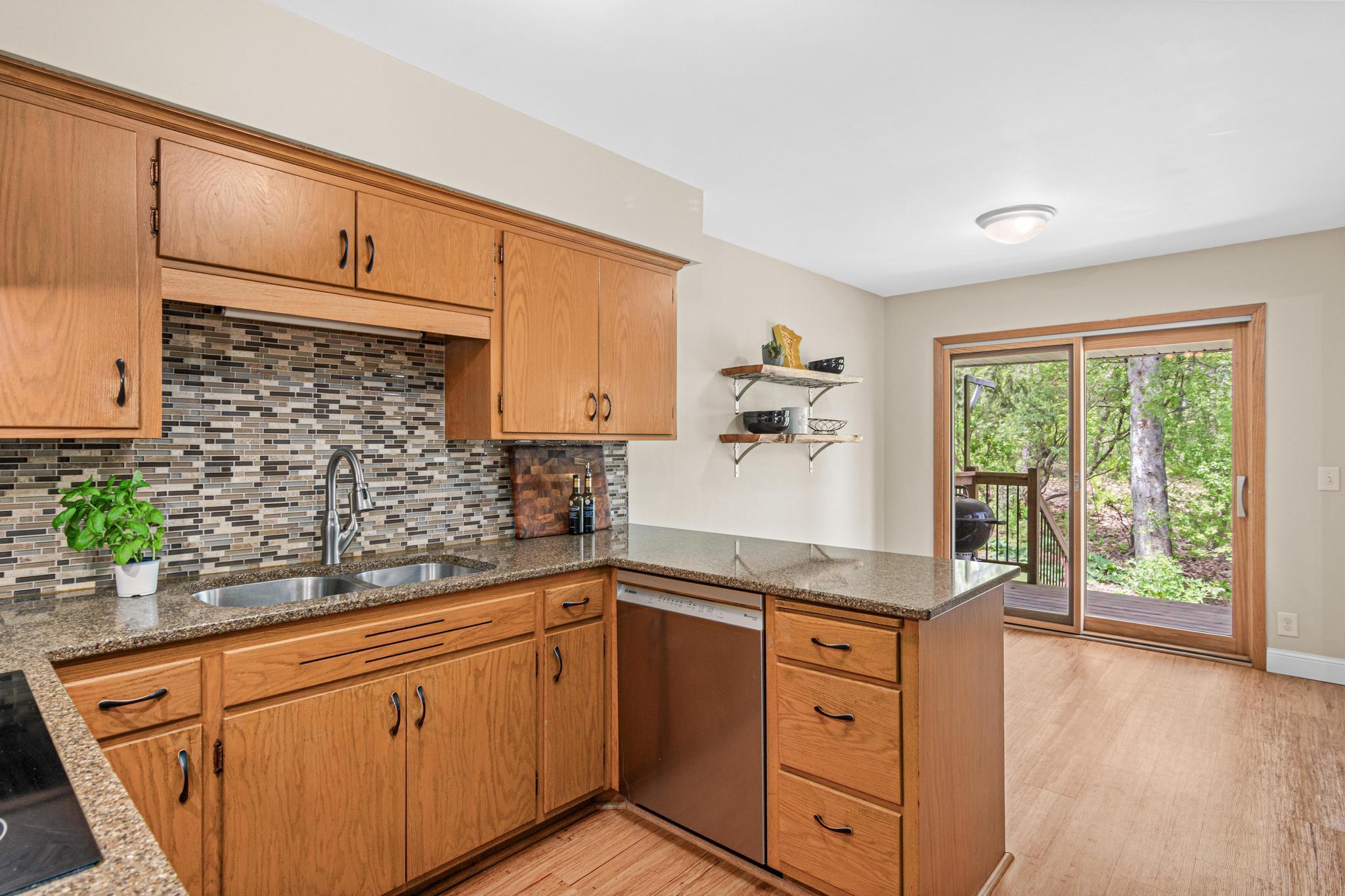 4230 Maple Ln, Minnetonka-13.jpg