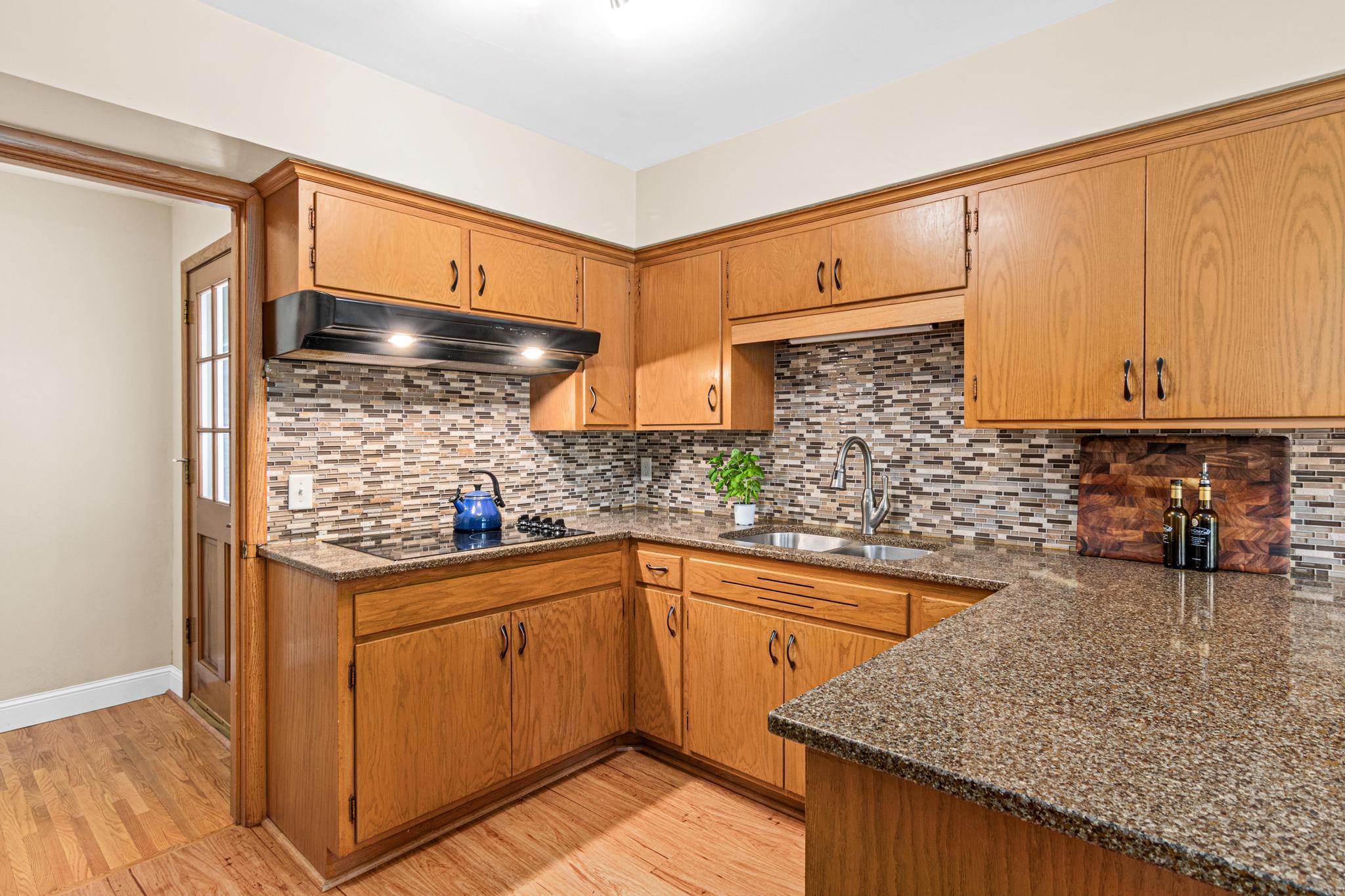 4230 Maple Ln, Minnetonka-15.jpg