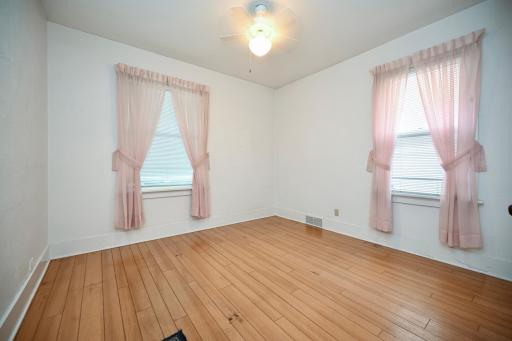 671 E King Street, Winona, MN 55987