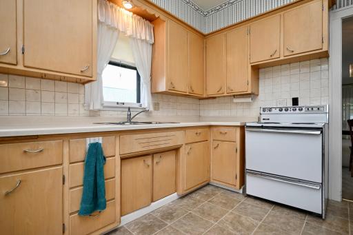 671 E King Street, Winona, MN 55987
