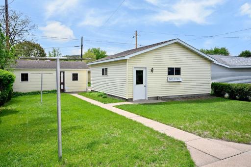 671 E King Street, Winona, MN 55987