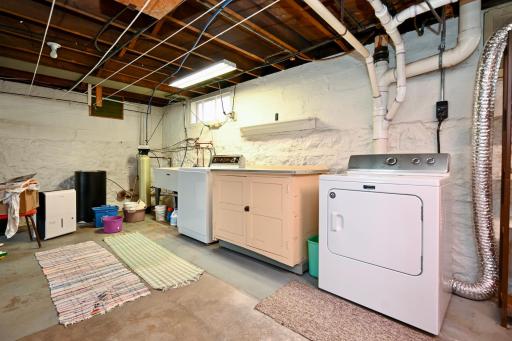 671 E King Street, Winona, MN 55987