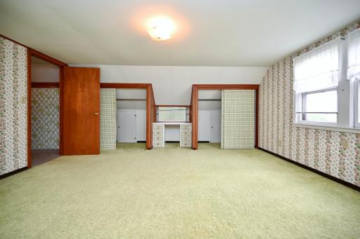 671 E King Street, Winona, MN 55987
