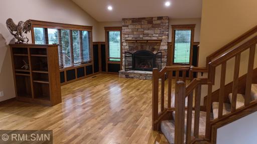 38270 Everett Avenue, North Branch, MN 55056