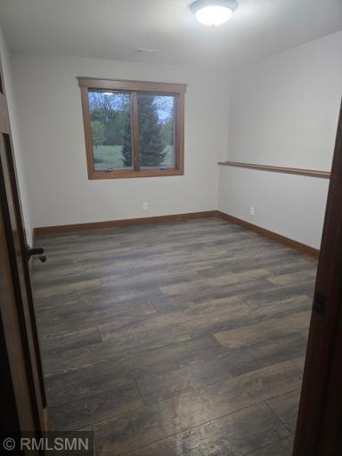 38270 Everett Avenue, North Branch, MN 55056