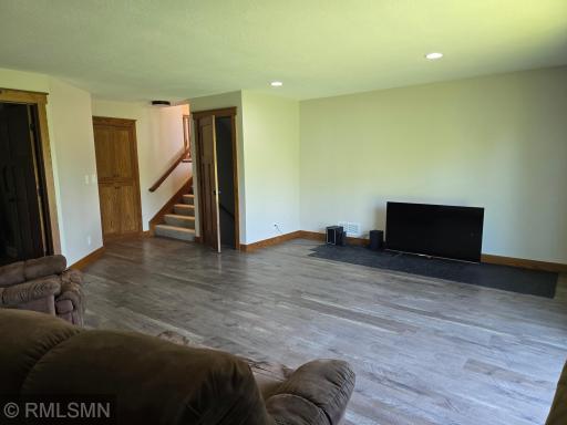 38270 Everett Avenue, North Branch, MN 55056