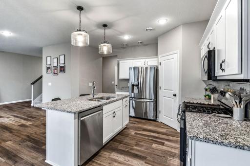 6822 102nd Street S, Cottage Grove, MN 55016